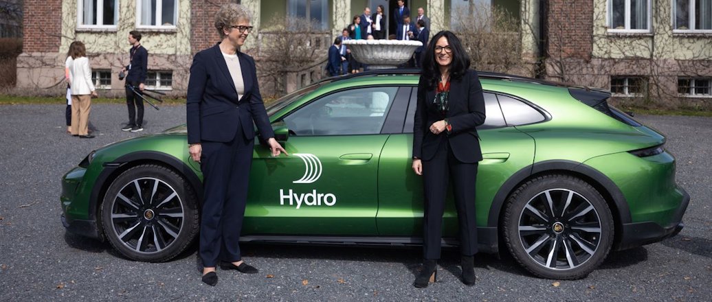 Porsche and Hydro unite to further decarbonize the supply chain of sports cars